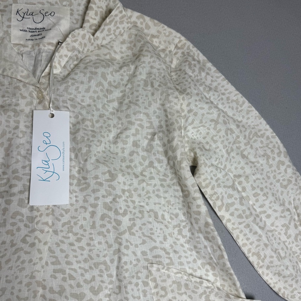 Kyla Seo Caite Layla Blouse Top Cheetah Animal Tunic Karyn Linen Sand Small NWT - Picture 6 of 9